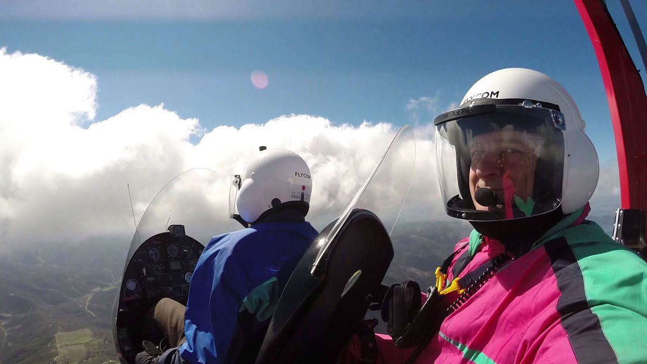 Viaje-en-Autogiro-Vistas-Aereas-y-Aventuras-en-el-Cielo - Pulso Turistico