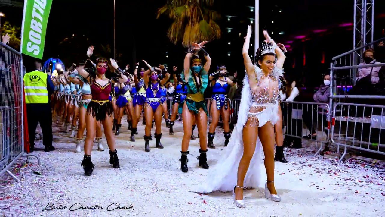 El-Carnaval-de-Sitges-Color-y-Diversion-en-Espana - Pulso Turistico El Carnaval de Sitges: Color y Diversión en España